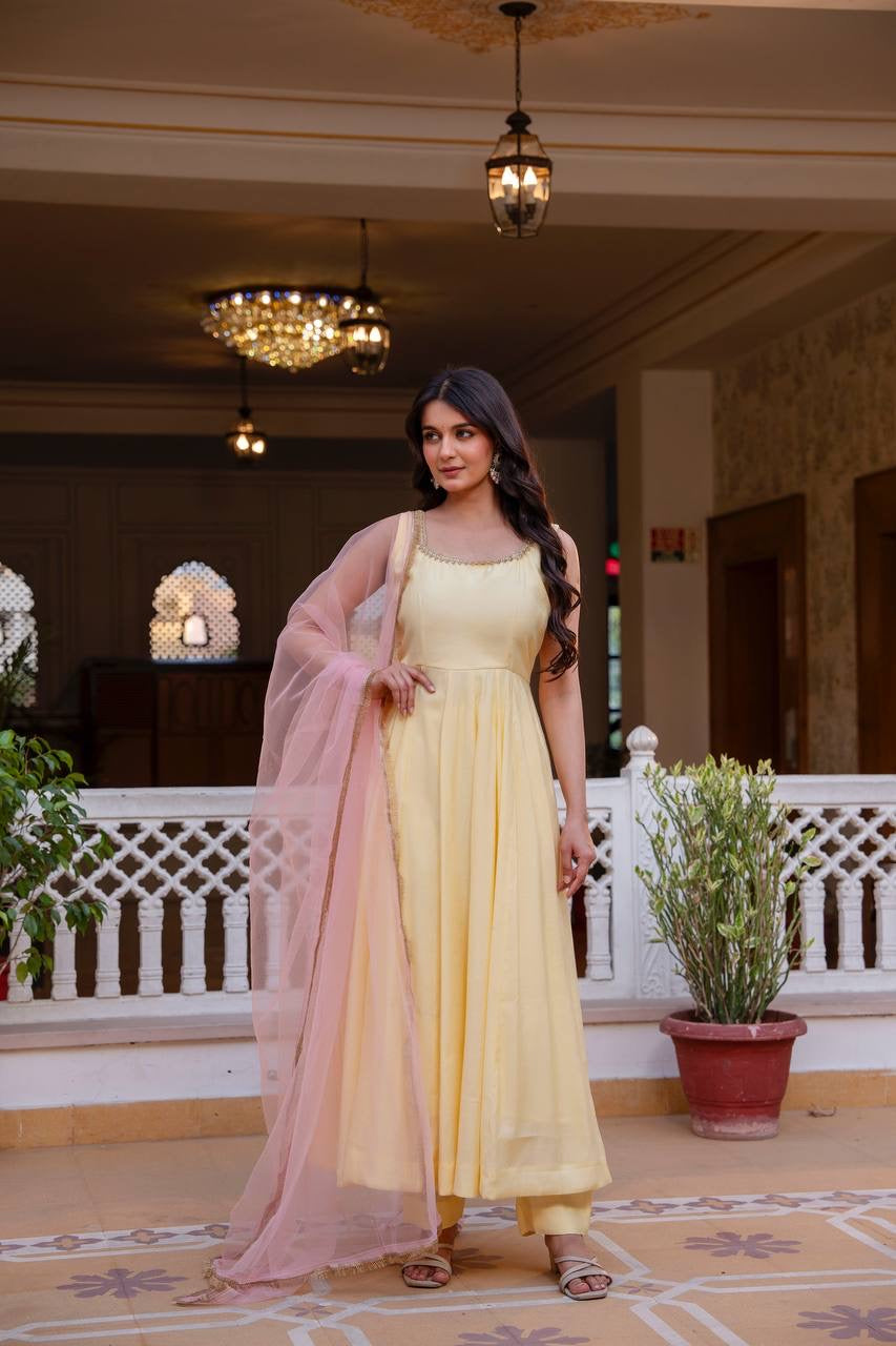 Yellow Roman Cotton Jarkan Lace Sleeveless Kurti Set 