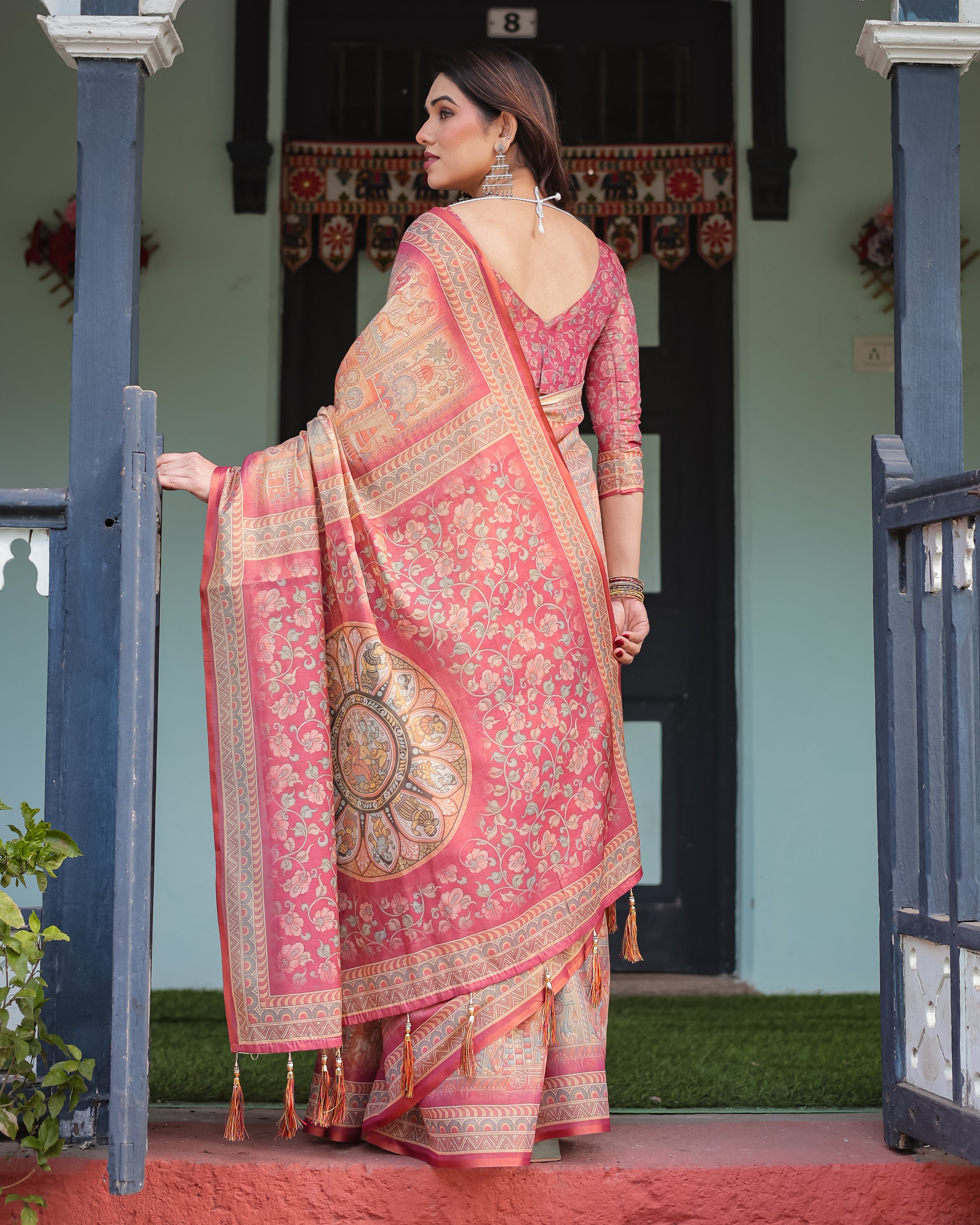 Blush Pink Handloom Floral Jaal Print With Ethnic Border Saree 