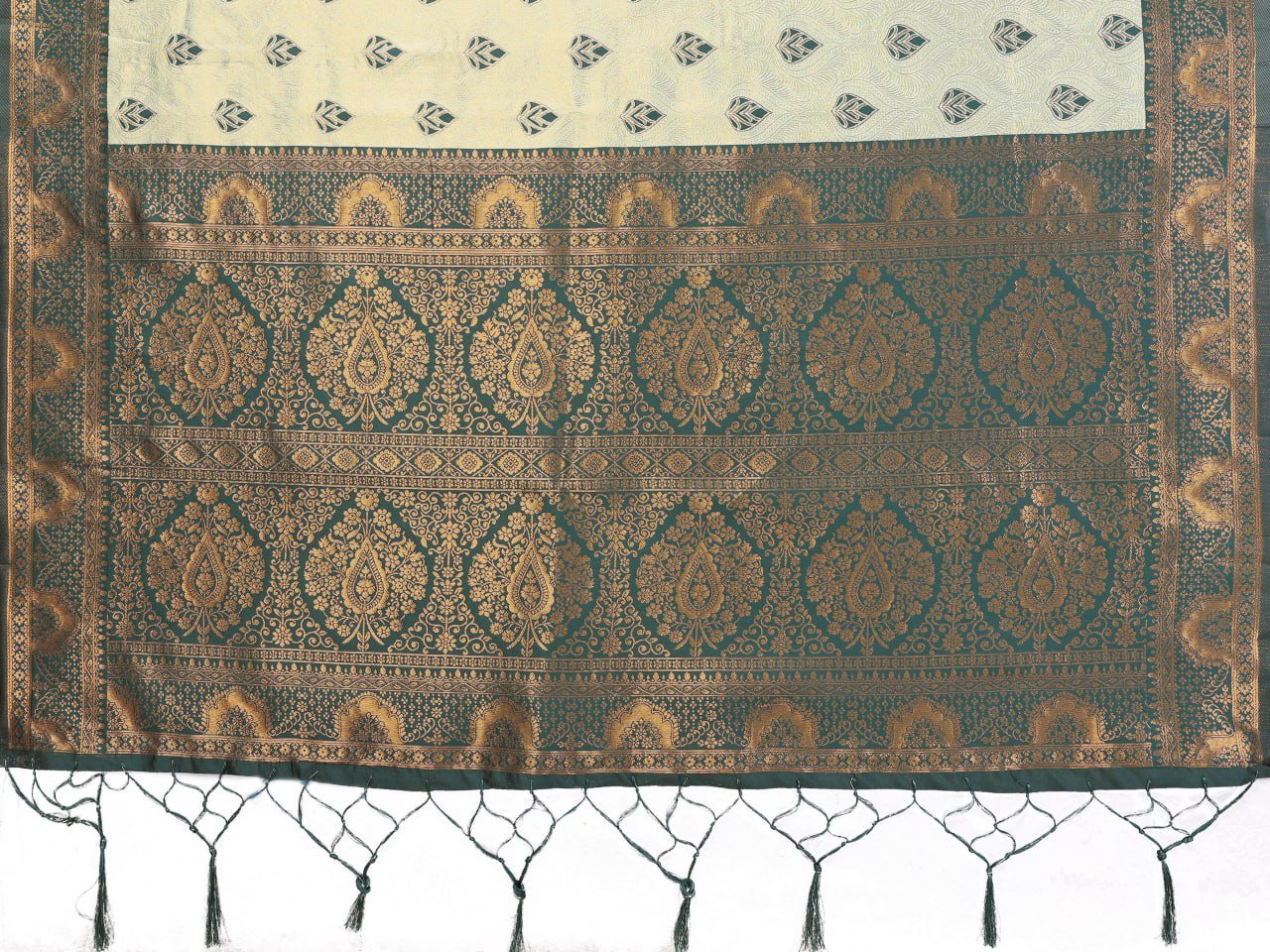 Leaf Green Banarasi Soft Silk Jacquard Border Saree