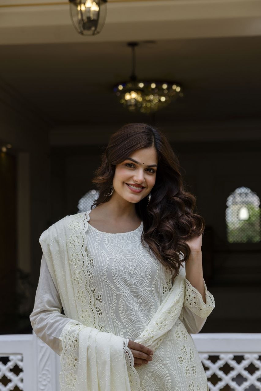 White Cambric Cotton Boring Chikan Kari Work Kurti Set