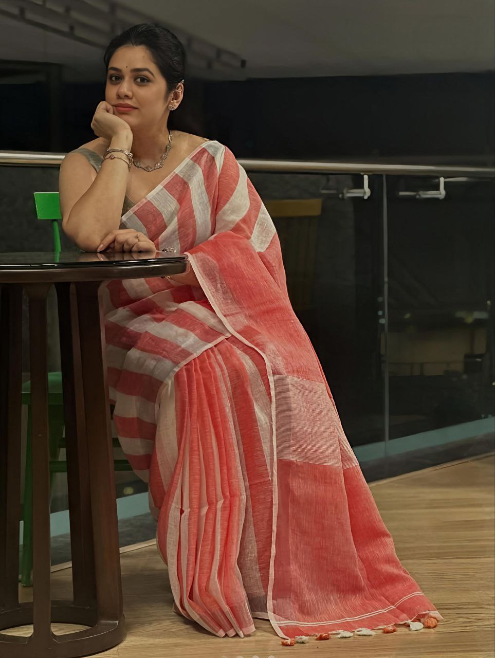 Light Pink Linen With Zari Border Digital Printed Saree