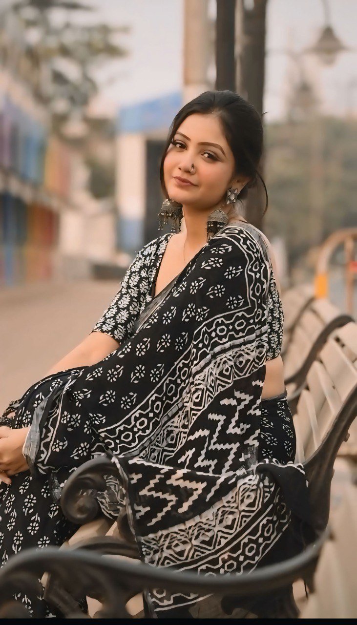 Ready To Wear Cotton SIlver Black Printed Saree