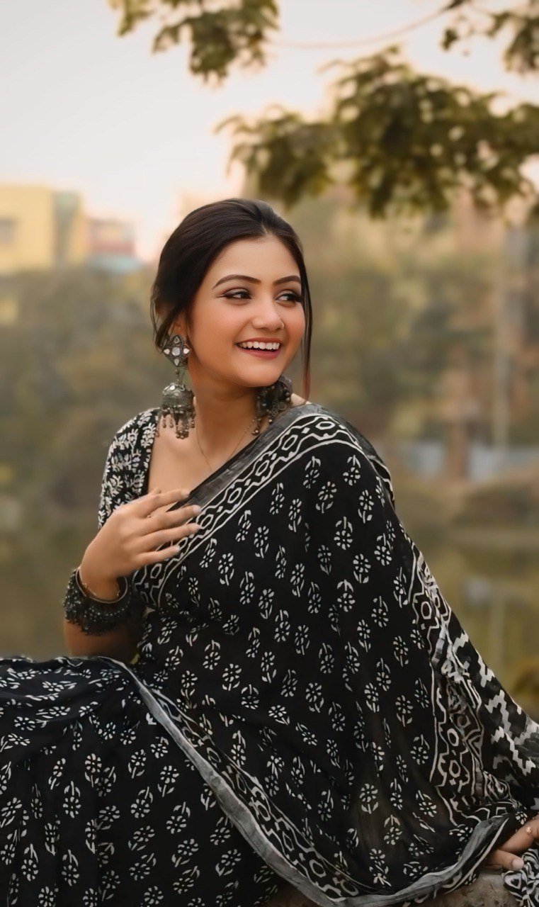 Ready To Wear Cotton SIlver Black Printed Saree