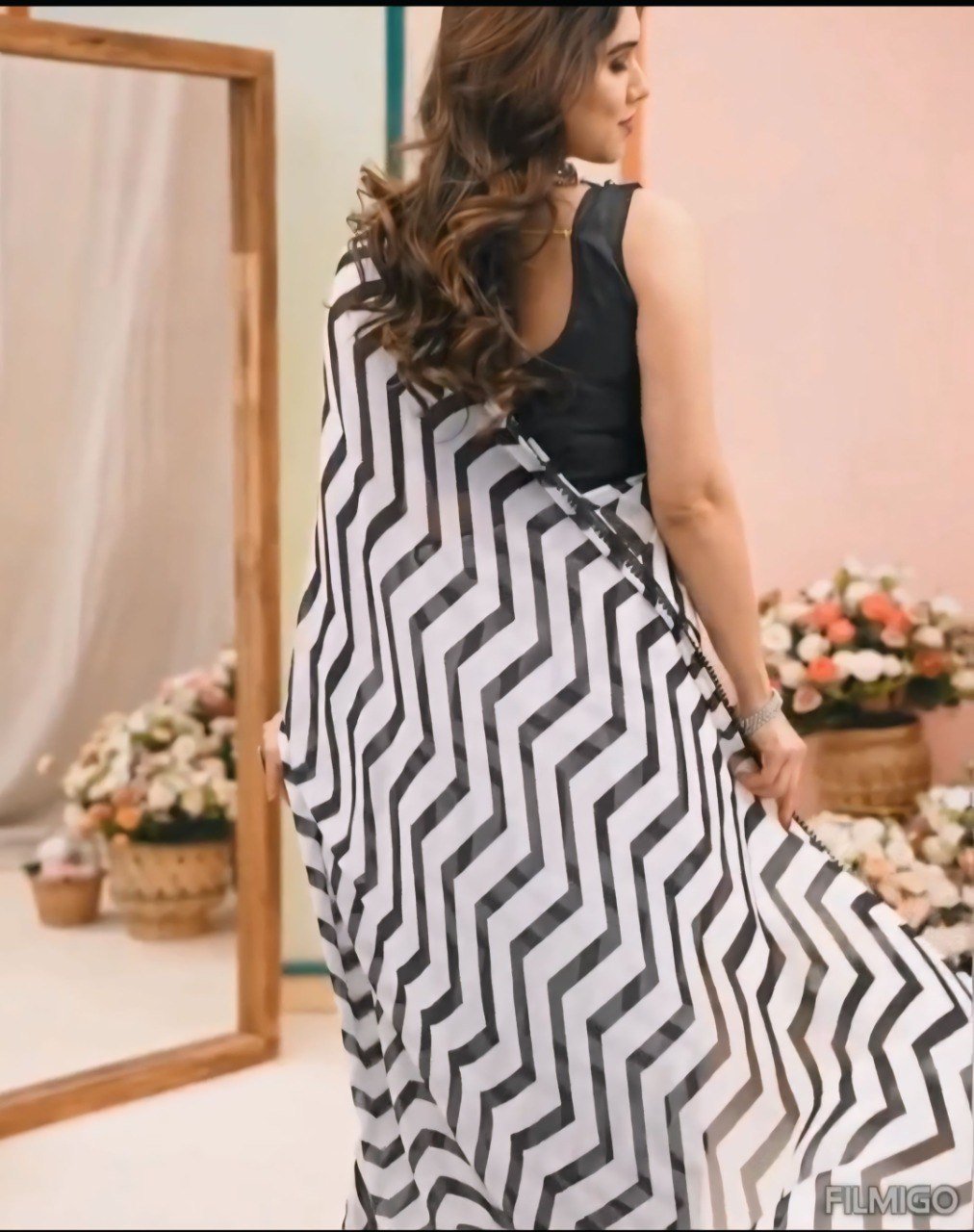 Ready To Wear Georgette White Printed Saree