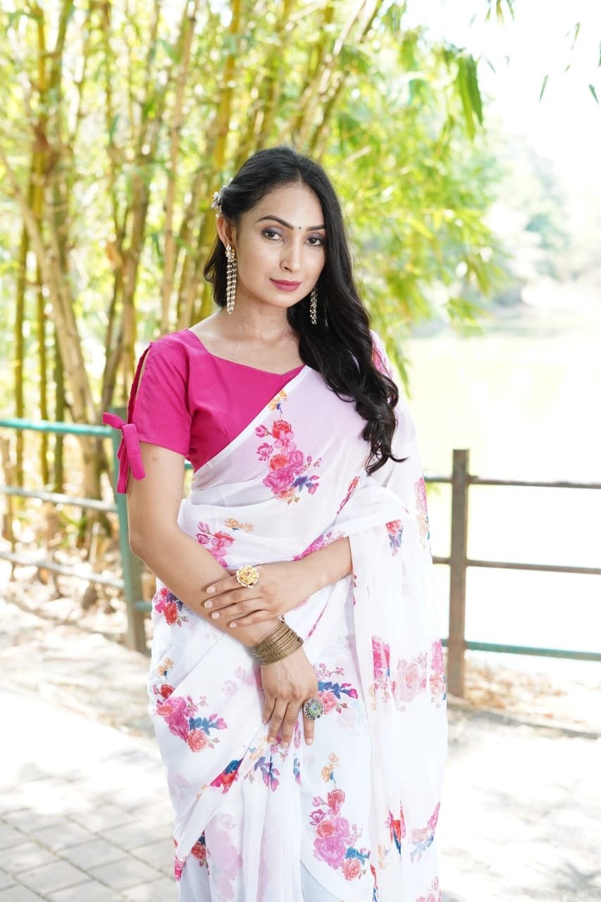 Ready To Wear Georgette Off White Printed Saree