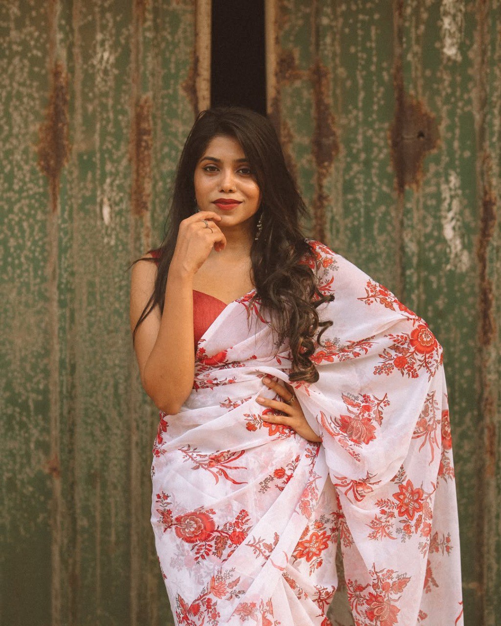 Off White Georgette Ready To Wear Saree