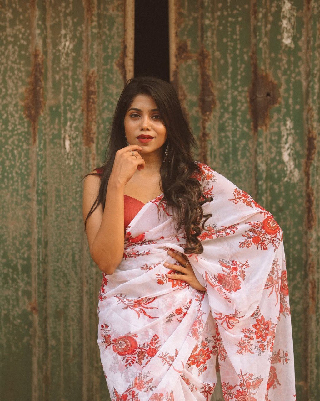Off White Georgette Ready To Wear Saree