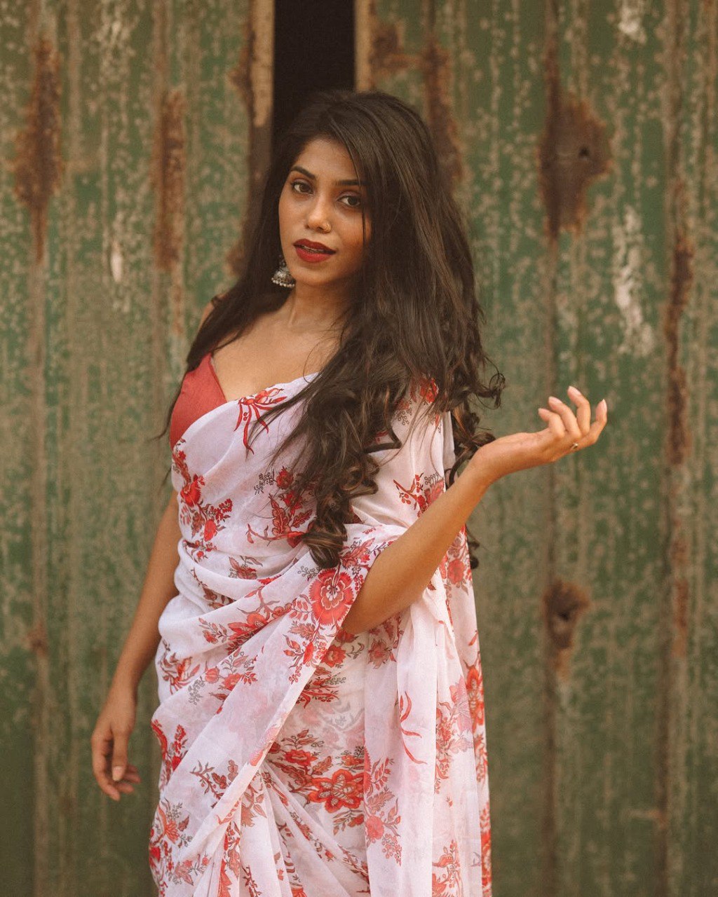 Off White Georgette Ready To Wear Saree