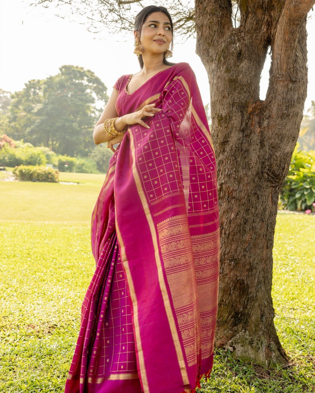 Pink And Gold Border Banarasi Soft Silk Saree