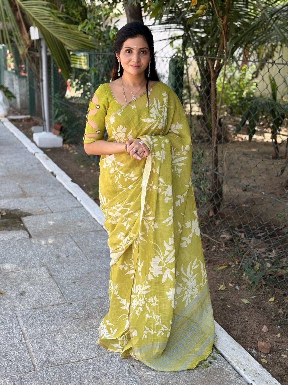 Green Soft Linen Digital Printed Saree