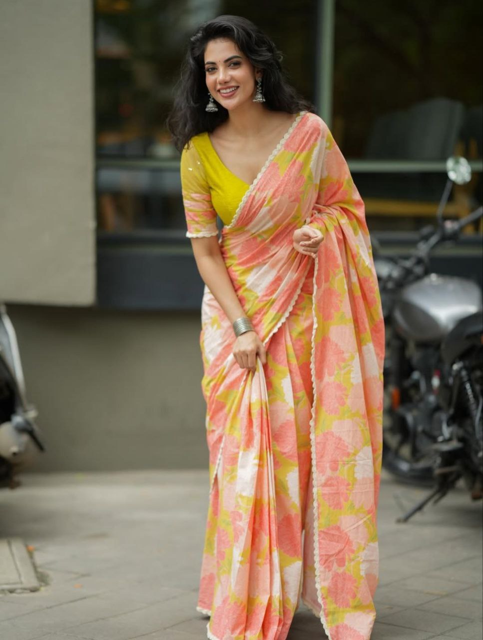 Multi Digital Printed Soft Linen Saree
