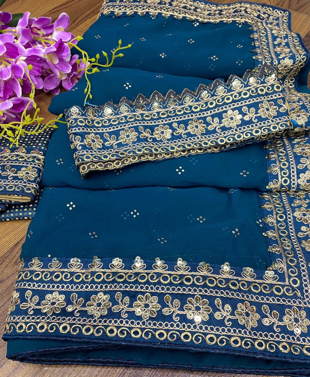 Folded elegant vichitra silk saree with heavy mono blouse – luxury bridal saree for women