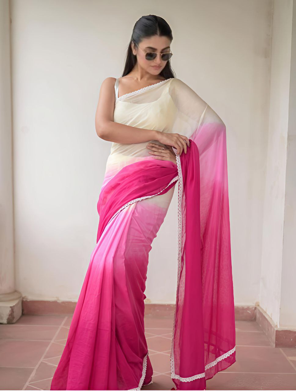 Pink Plain Linen With Fancy Lace Border Digital Printed Saree