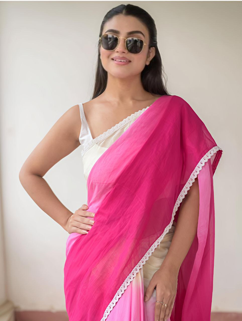 Pink Plain Linen With Fancy Lace Border Digital Printed Saree
