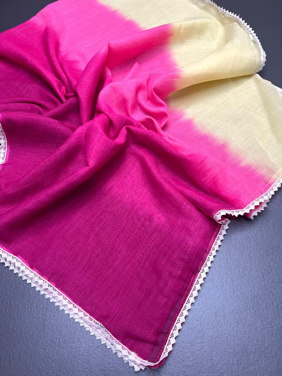 Pink Plain Linen With Fancy Lace Border Digital Printed Saree