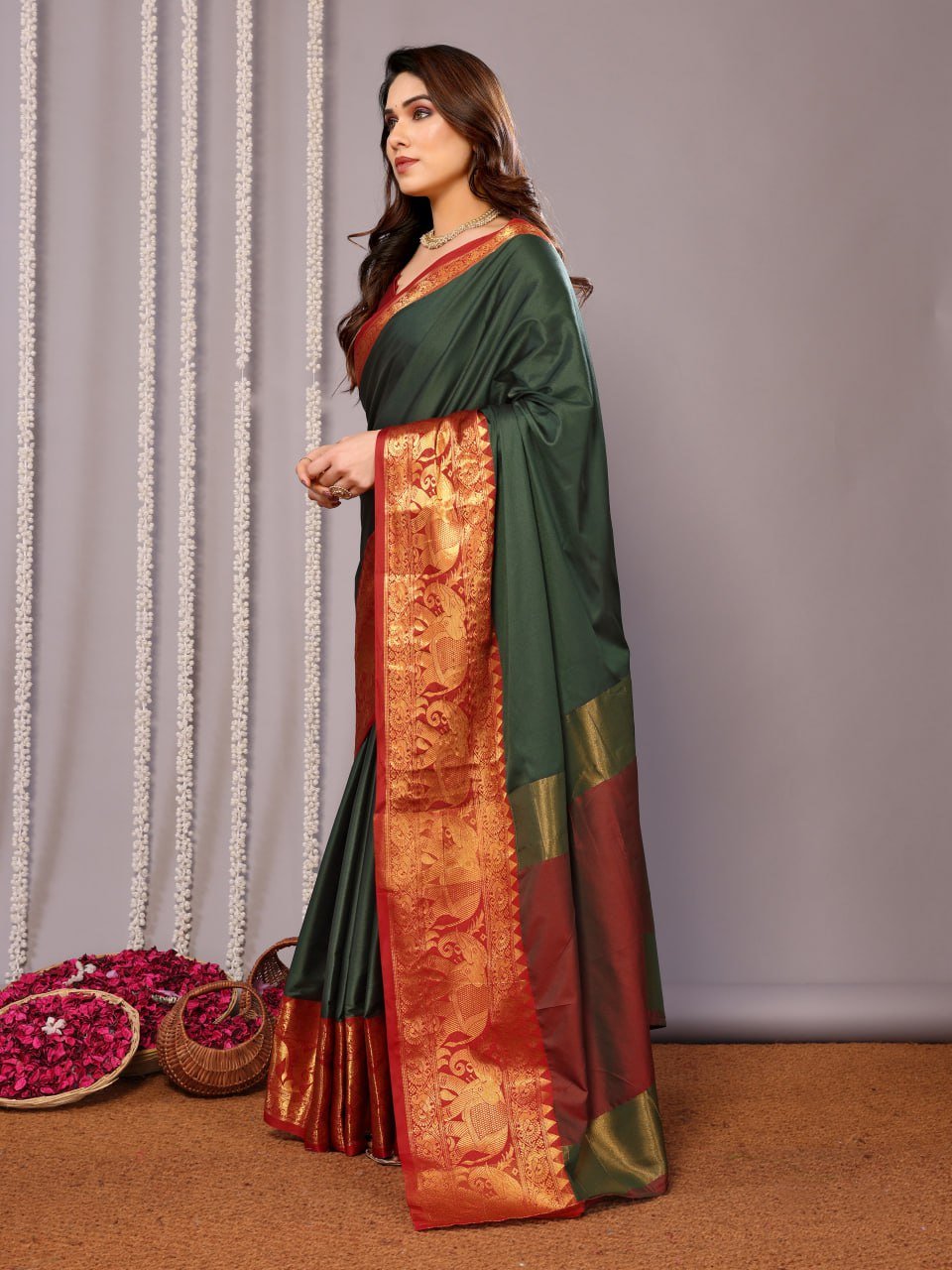 Green And Red Banarasi Soft Silk Jacquard Weave Saree