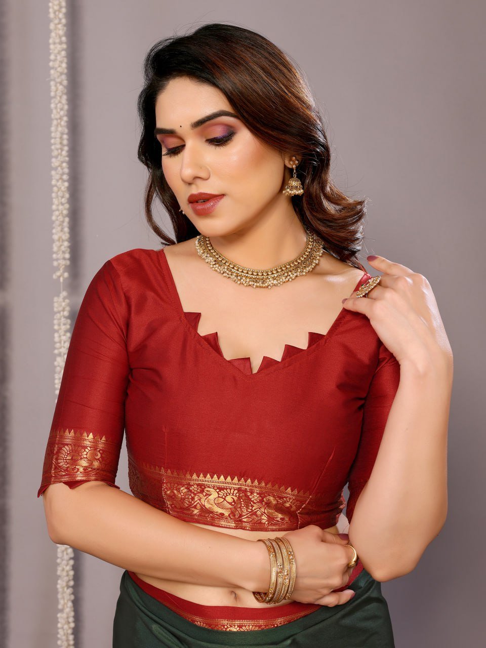 Green And Red Banarasi Soft Silk Jacquard Weave Saree