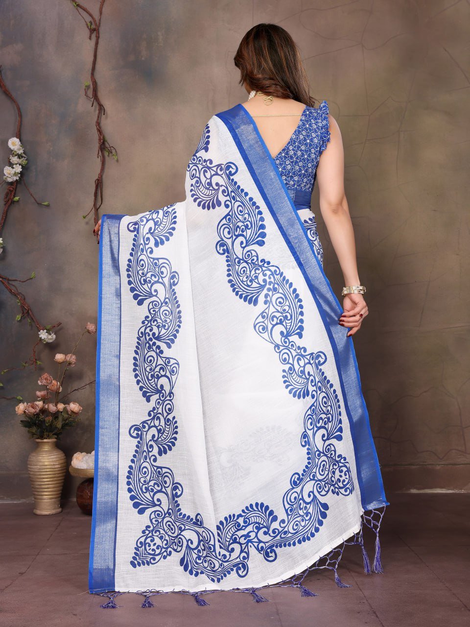 Blue And White Printed Cotton Linen Saree