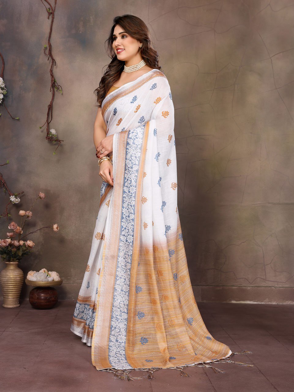 Golen And White Printed Cotton Linen Saree