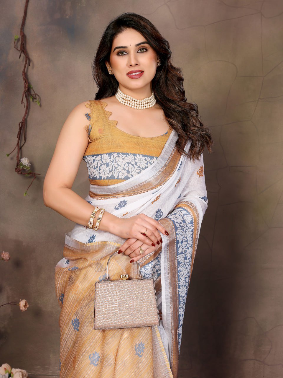 Golen And White Printed Cotton Linen Saree