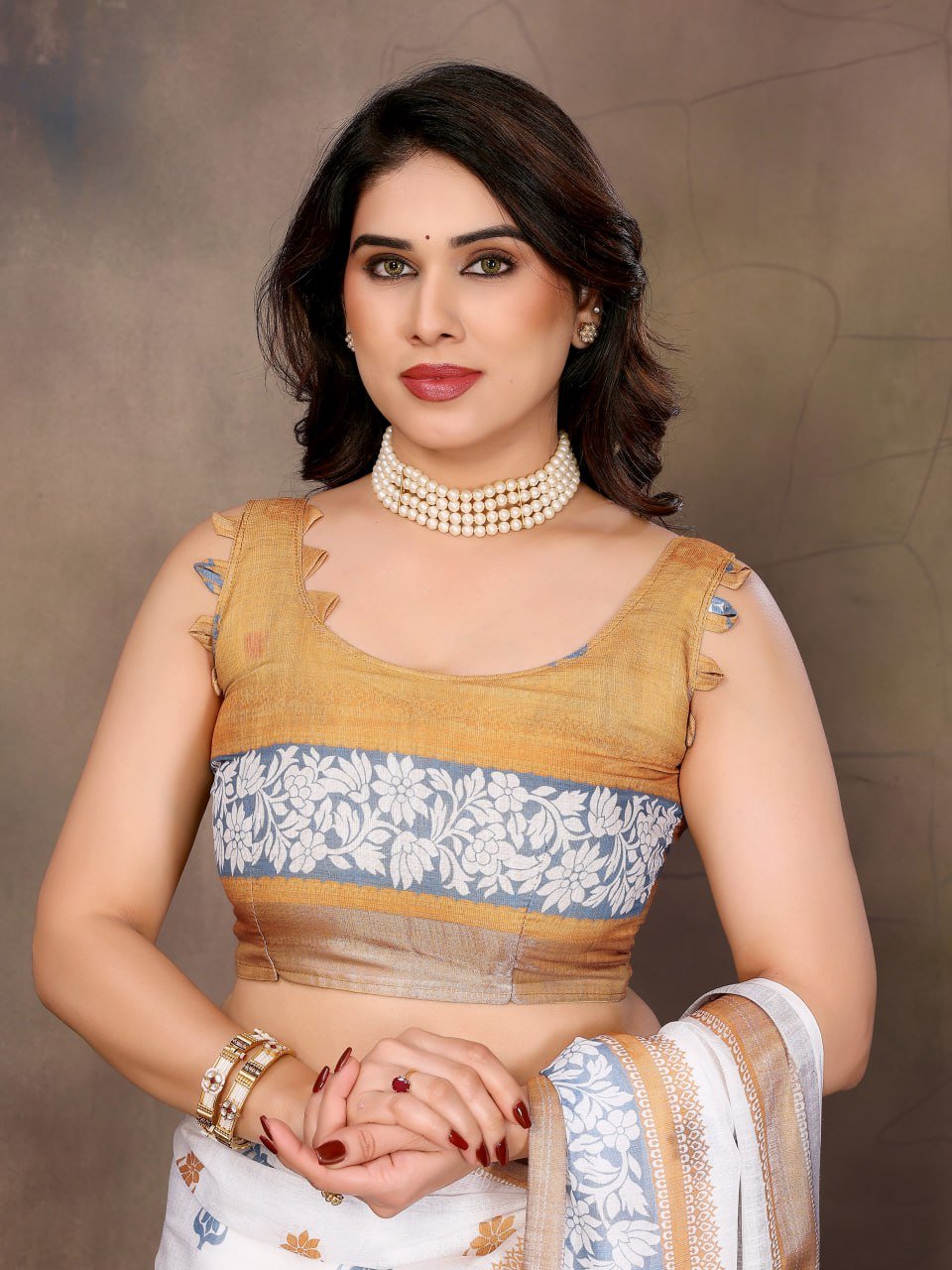 Golen And White Printed Cotton Linen Saree