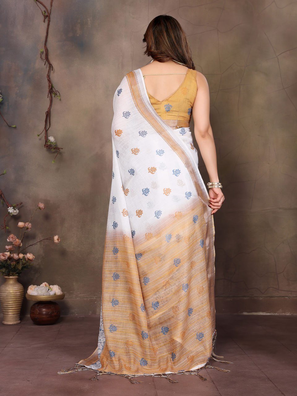 Golen And White Printed Cotton Linen Saree