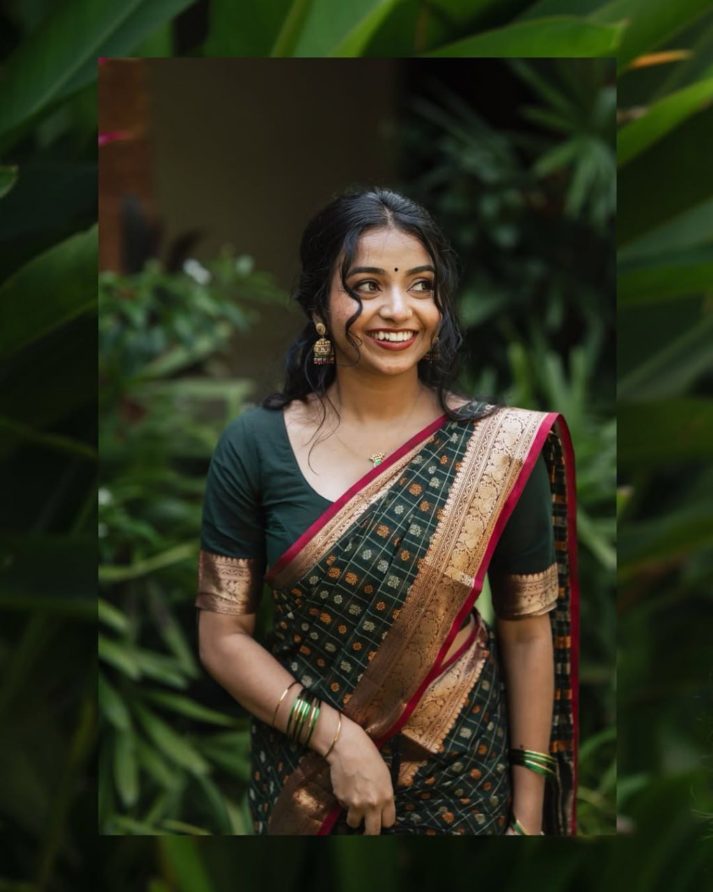 Green Beautiful Printed Banarasi Soft Silk Saree