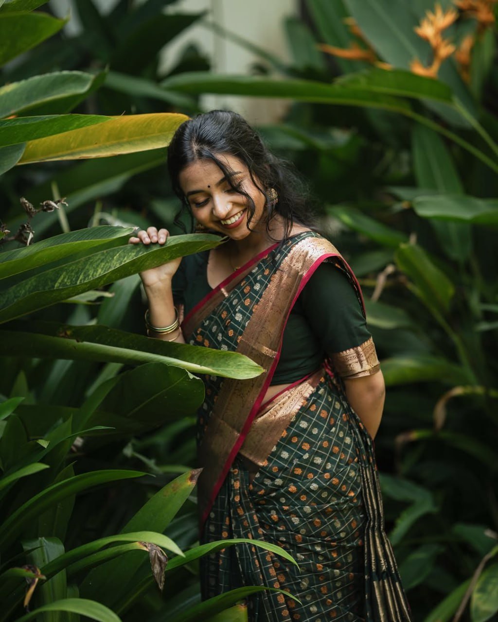 Green Beautiful Printed Banarasi Soft Silk Saree