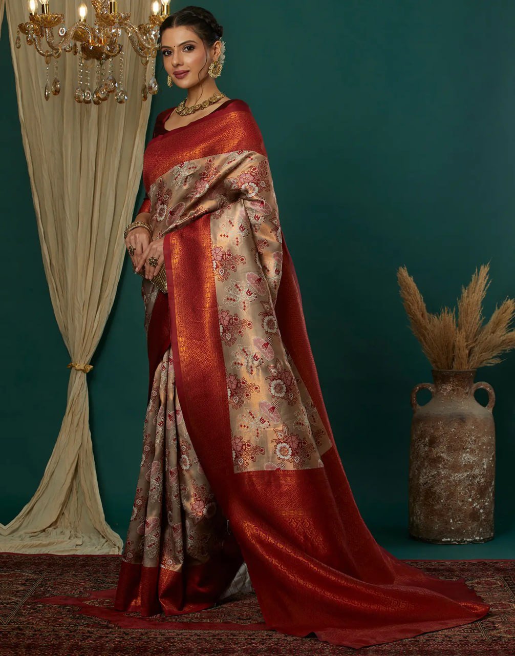 Red Beautiful Banarasi Soft Silk Saree