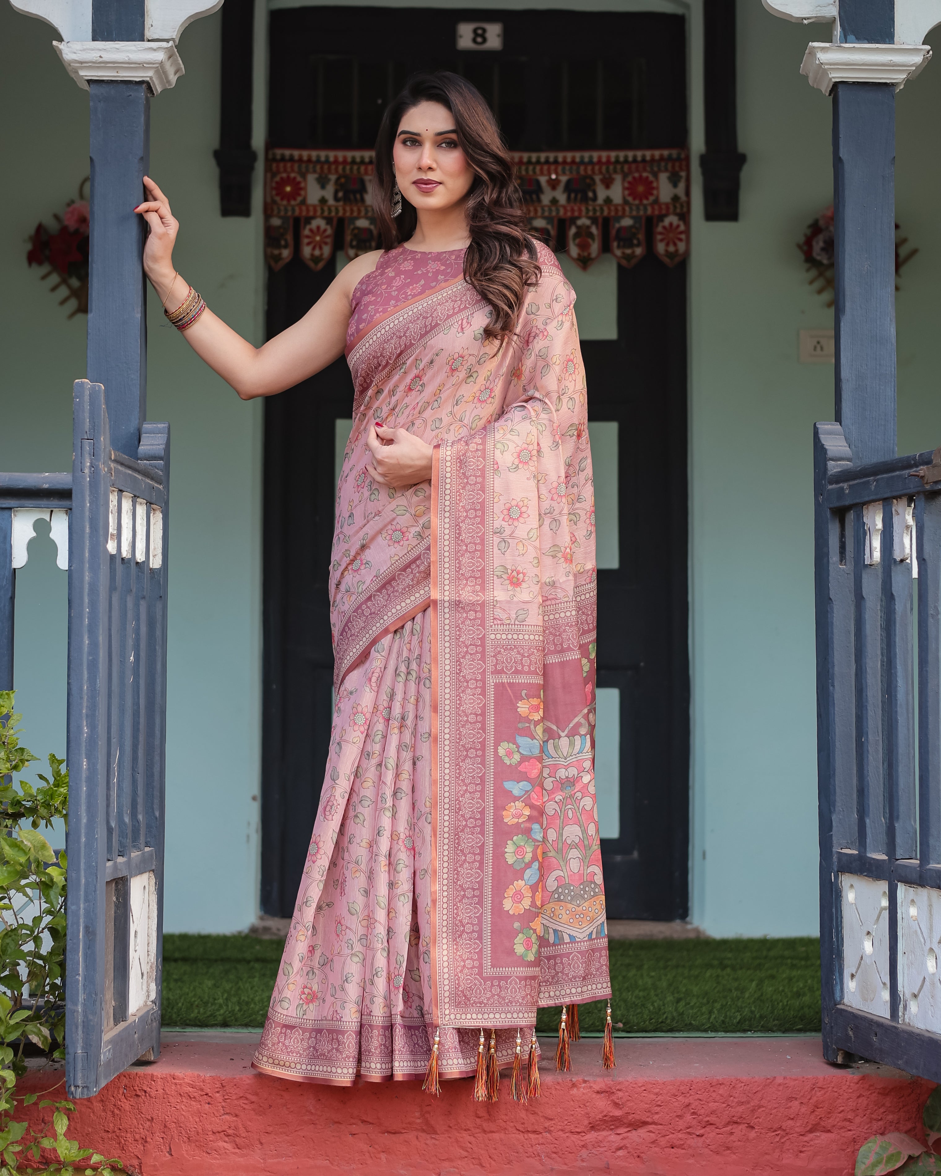 Pink With Muted Maroon Handloom Floral Printed Border Saree