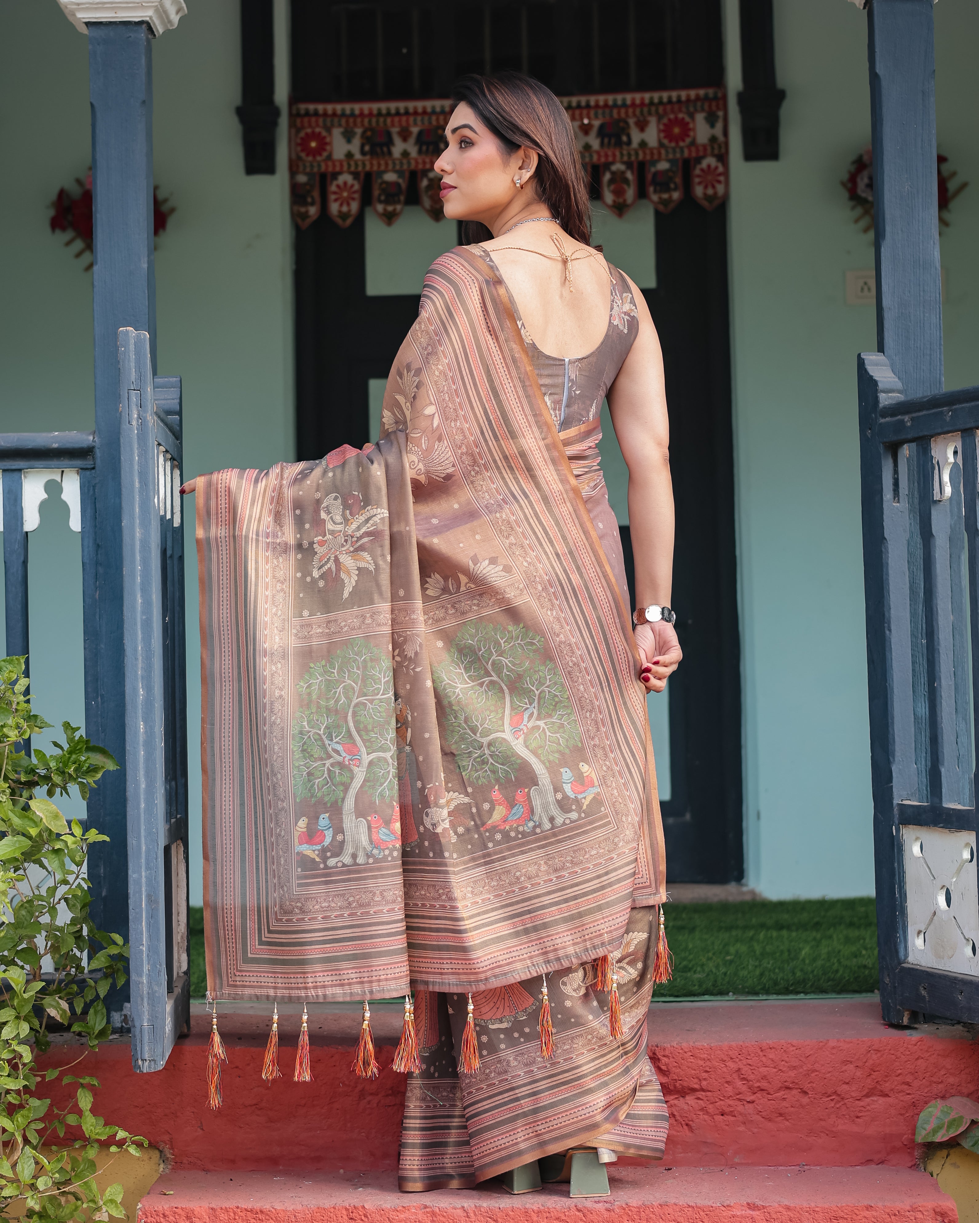 Brown Handloom Ethnic Border With Traditional Detailing Saree