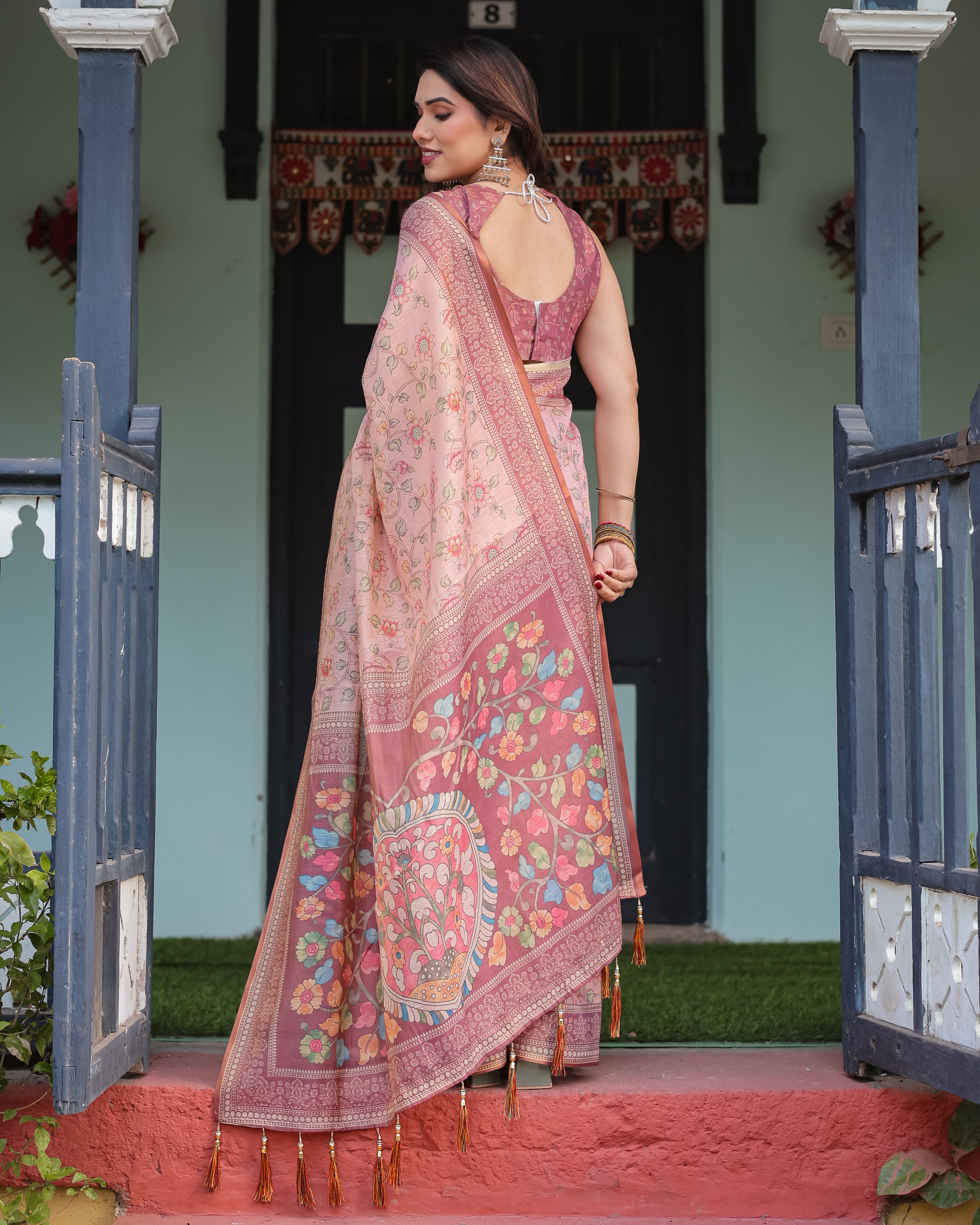Pink With Muted Maroon Handloom Floral Printed Border Saree