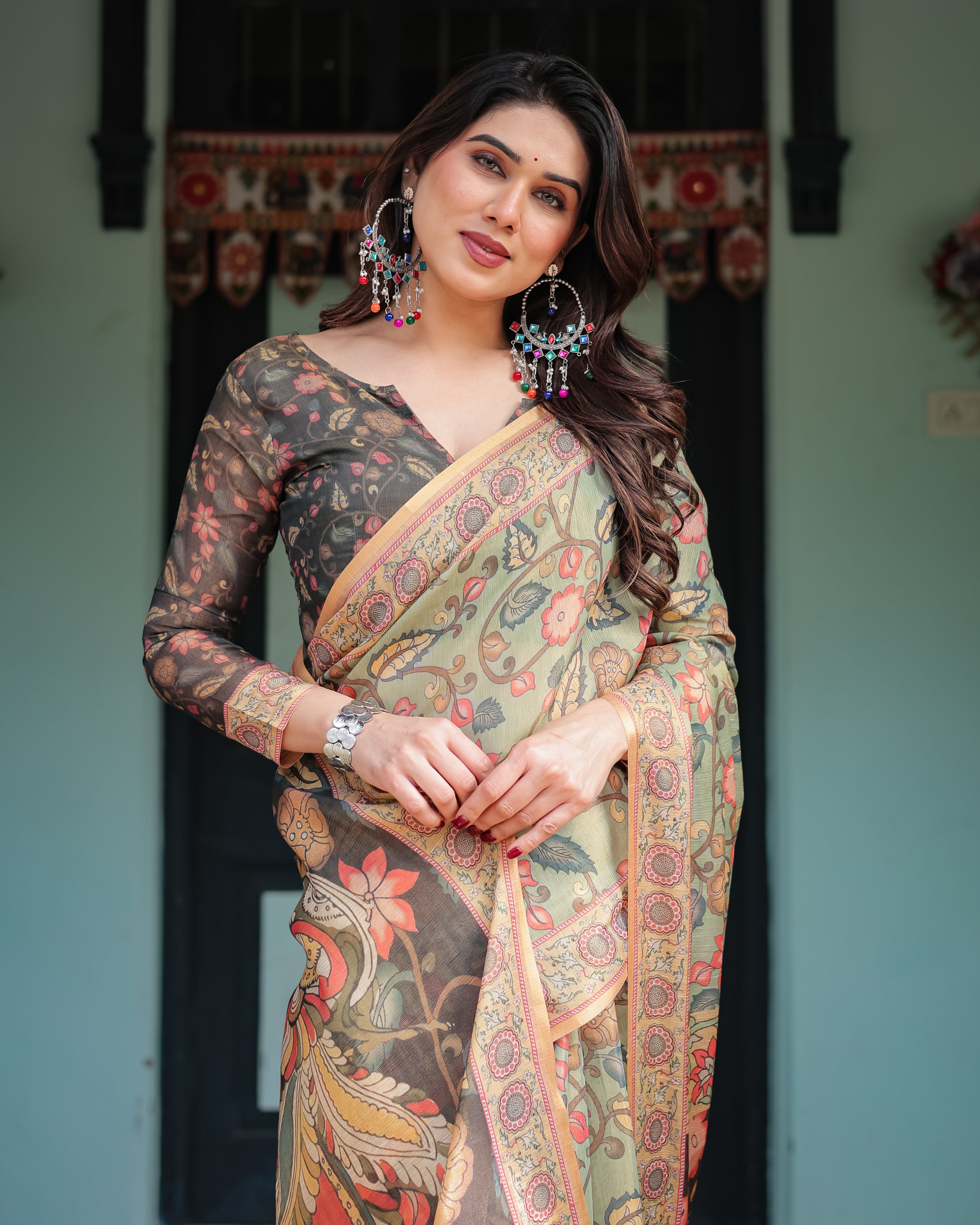 Olive Green Handloom Floral Print With Rich Traditional Border Saree
