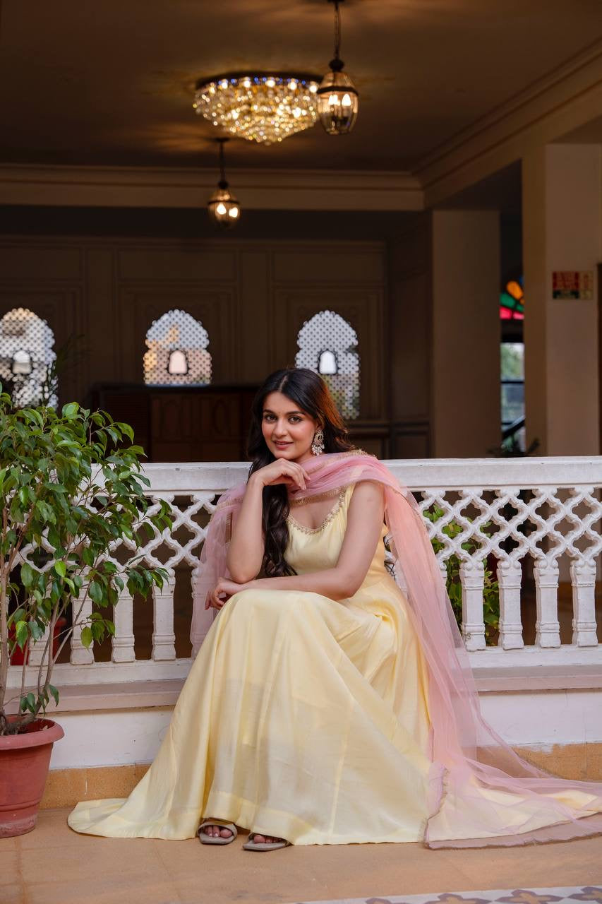 Yellow Roman Cotton Jarkan Lace Sleeveless Kurti Set 