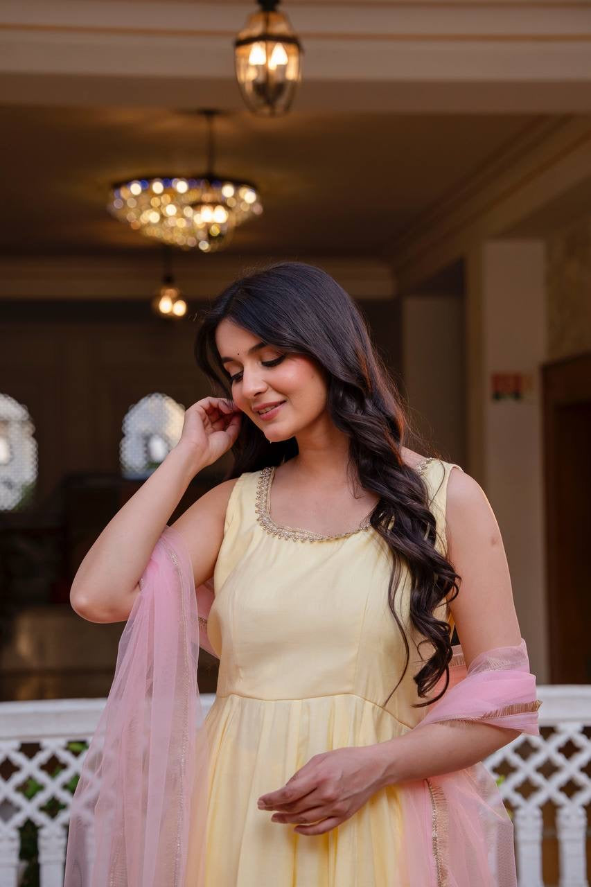 Yellow Roman Cotton Jarkan Lace Sleeveless Kurti Set 