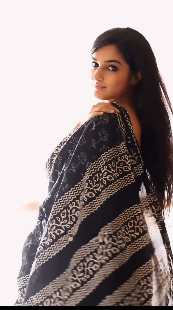 Black Cotton Weaving Ready To Wear Saree