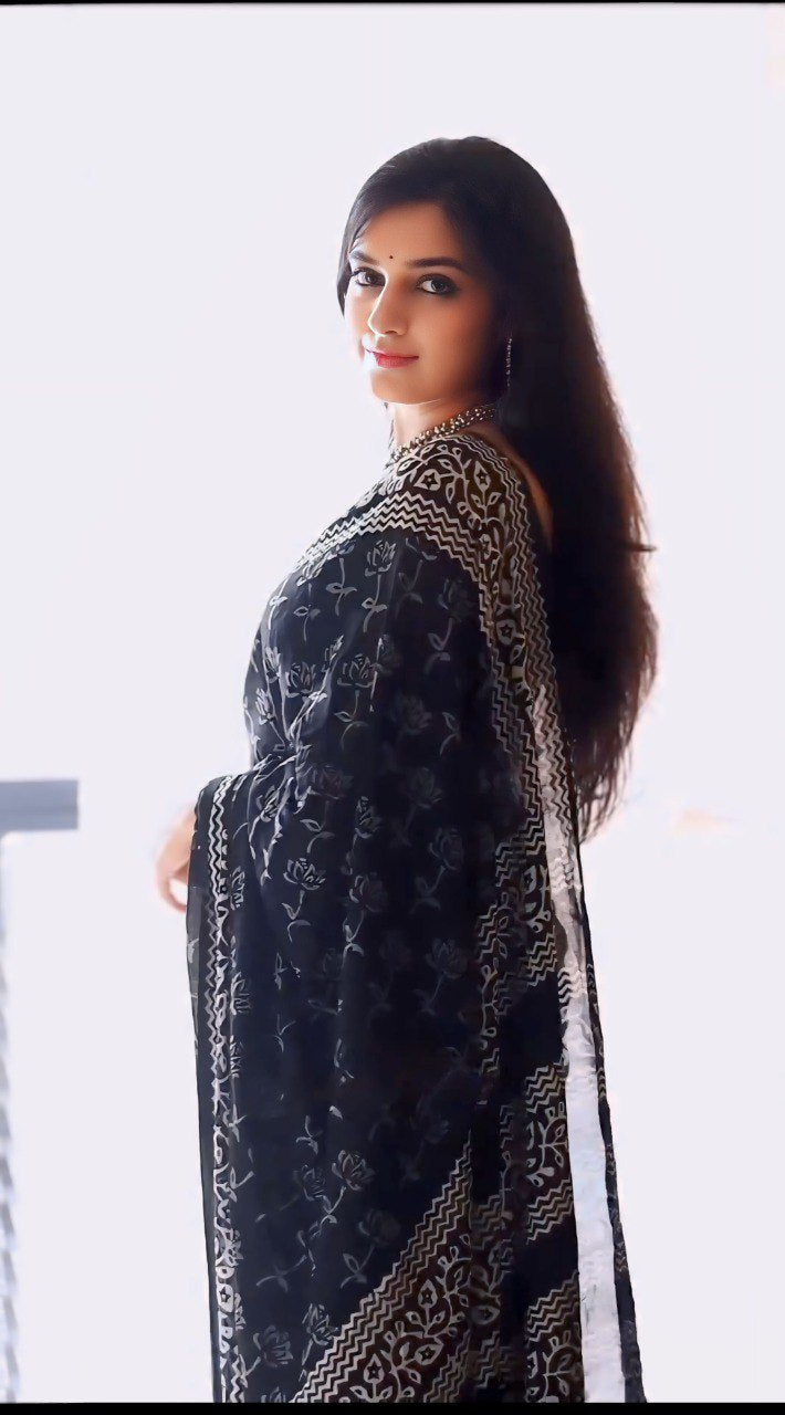 Black Cotton Weaving Ready To Wear Saree