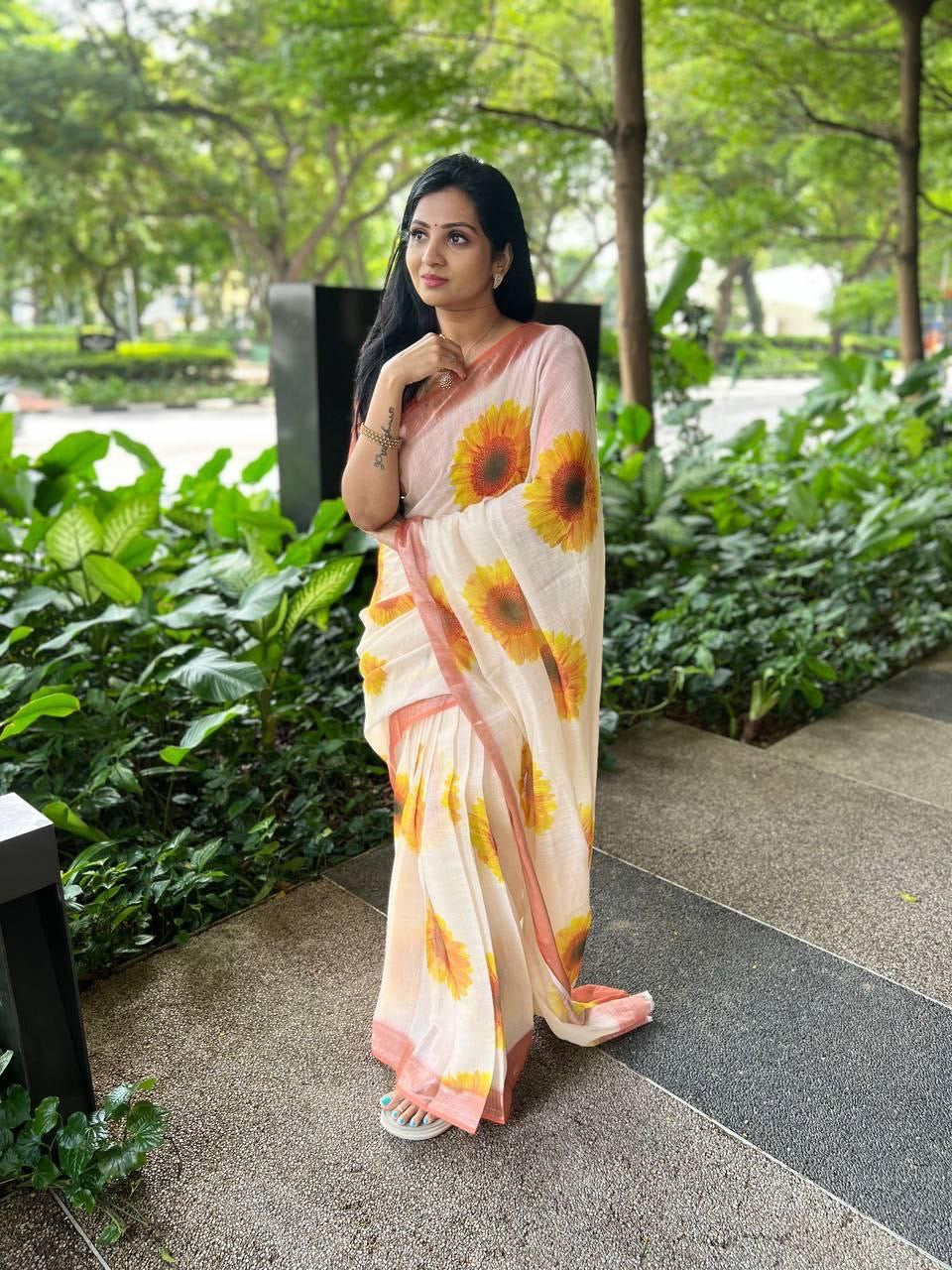 Flower Designed Linen With Zari Work Saree