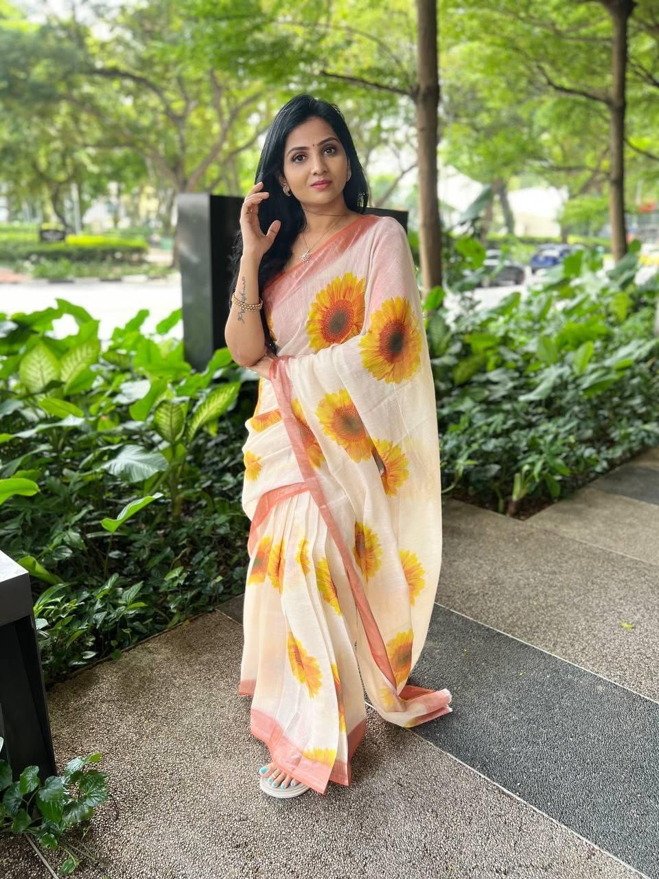 Flower Designed Linen With Zari Work Saree
