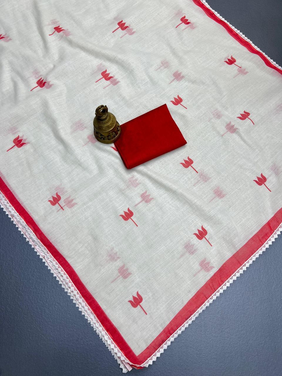 Red White Plain Linen Digital Printed Saree