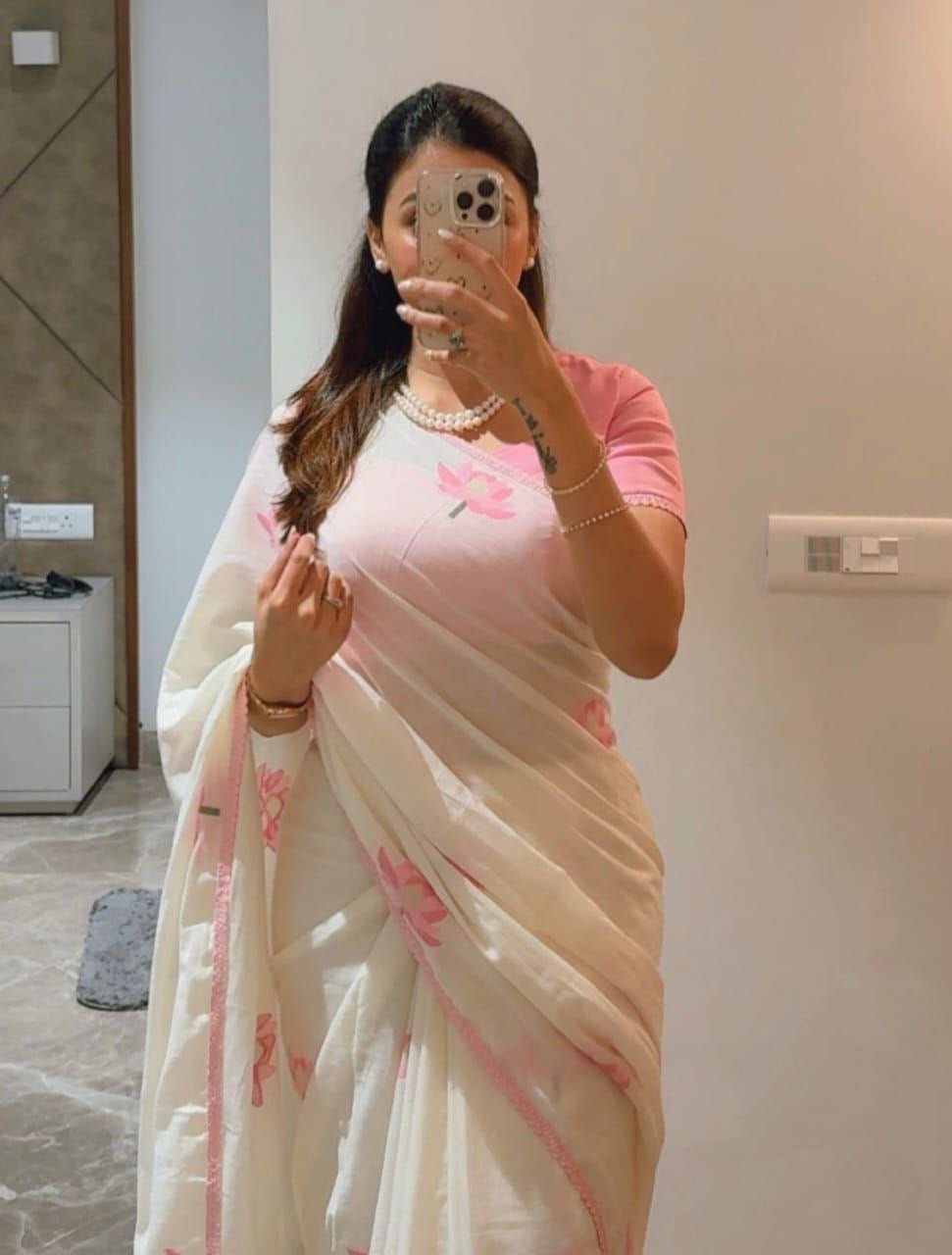 Pink With White Plain Linen Digital Printed Saree