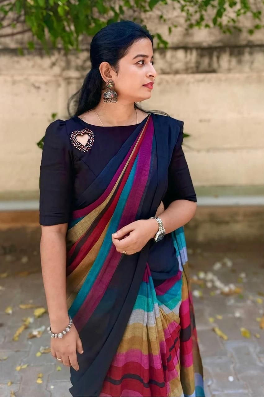 Black Plain Linen Digital Printed With Fumka Saree