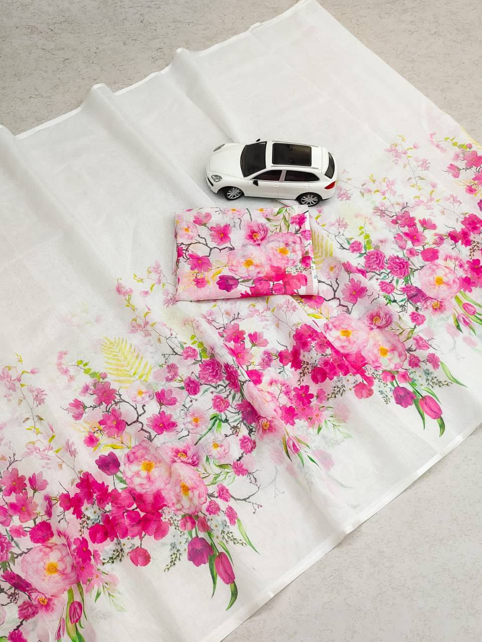 White Plain Linen Digital Printed Saree