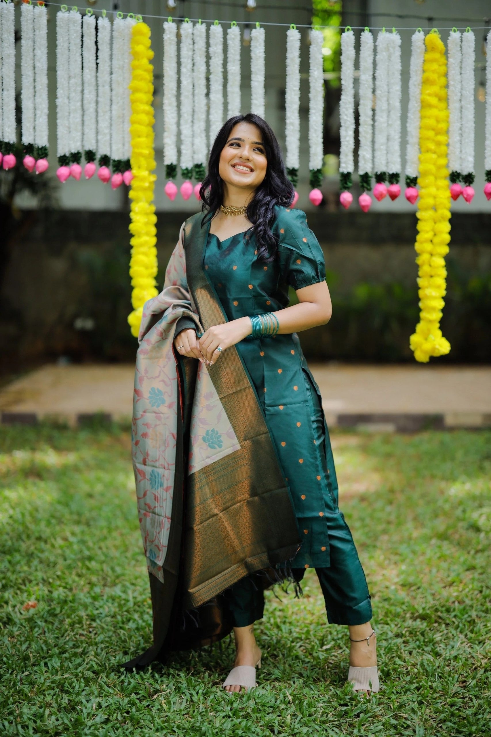 Cerulean Jacquard Weaving Kurta Set 