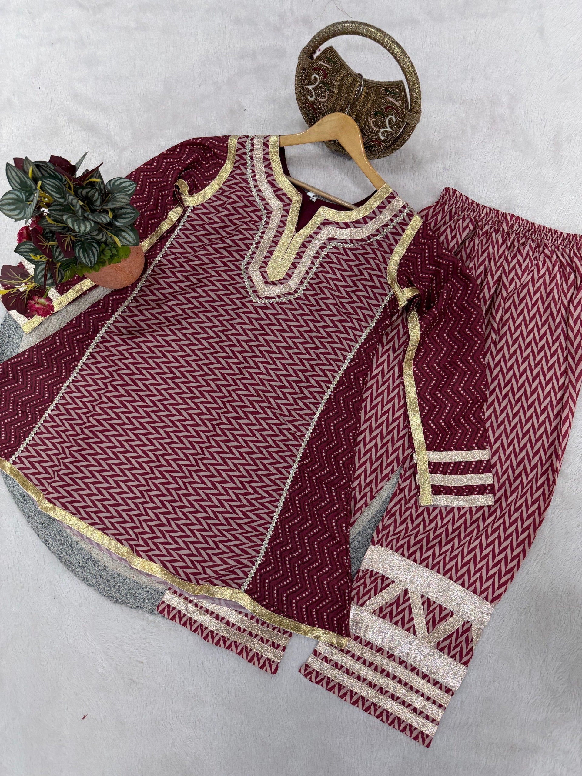 Soft Maslin Embellishment Work of Lampi Lace Suit Set 