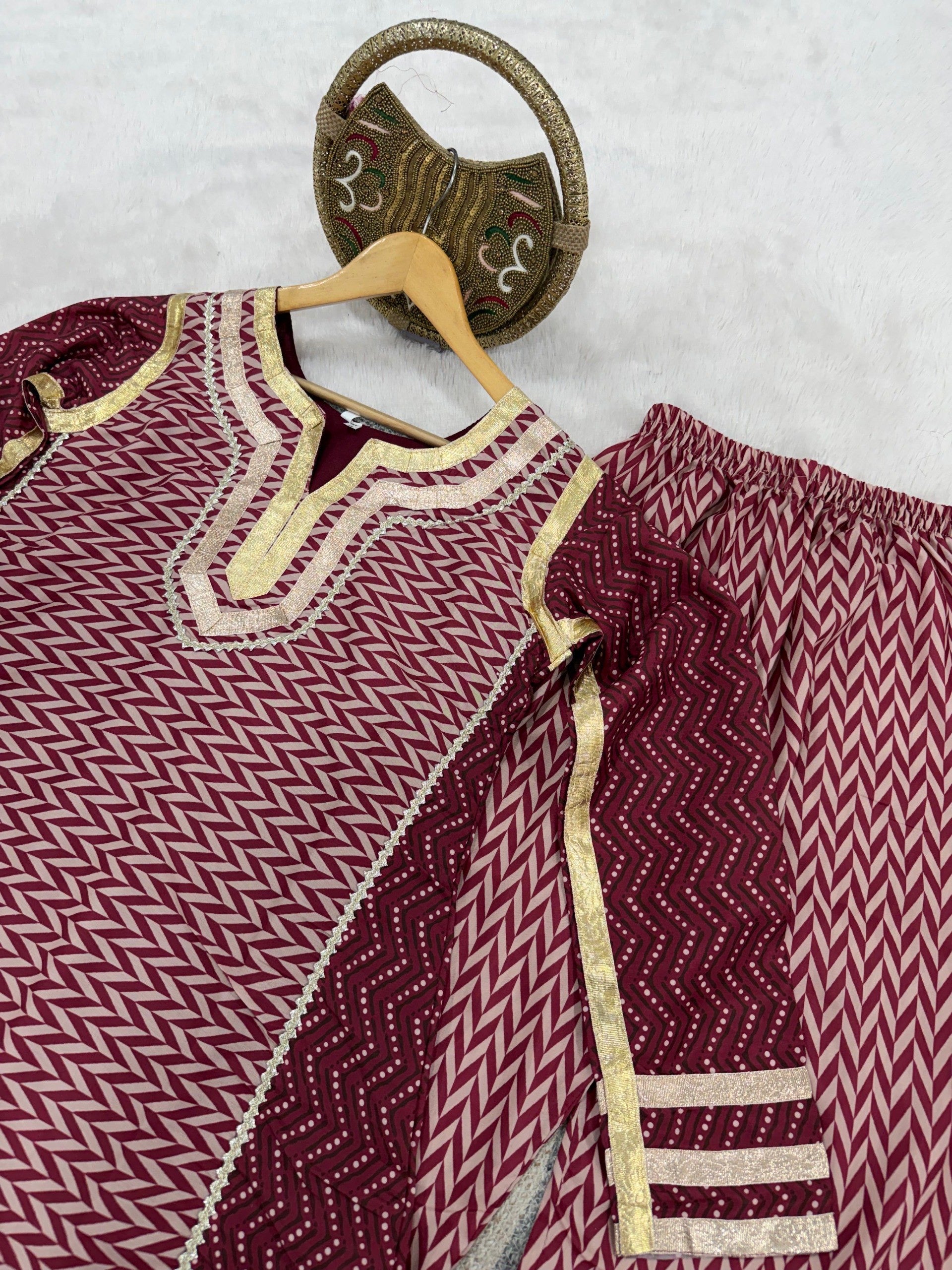 Soft Maslin Embellishment Work of Lampi Lace Suit Set 