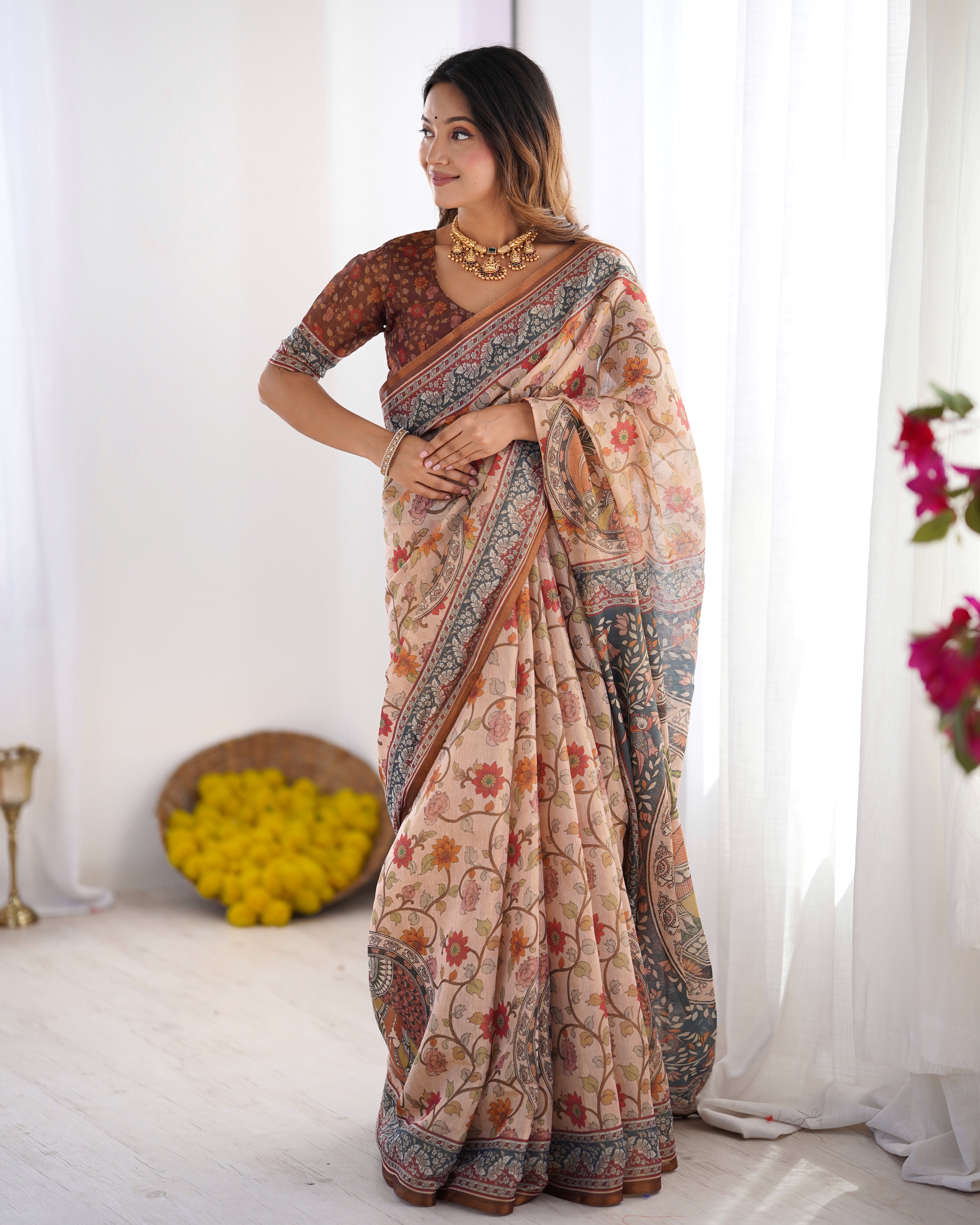 Cream Beige Floral Handloom Saree with Designer Grey Pallu 