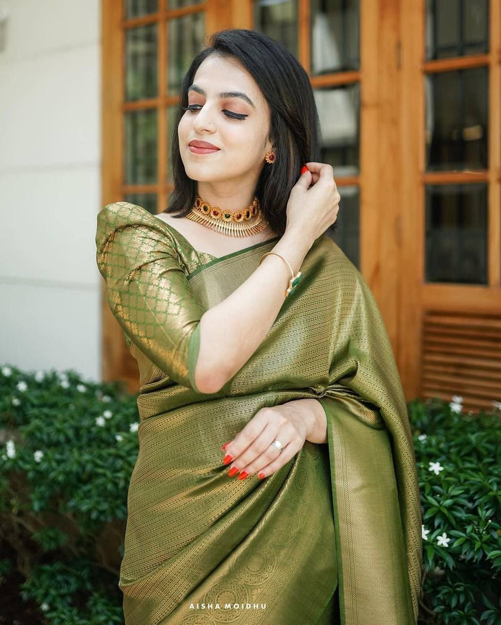 Leaf Green Jacquard Work Soft Lichi Silk Saree
