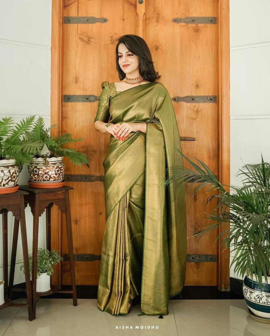 Leaf Green Jacquard Work Soft Lichi Silk Saree