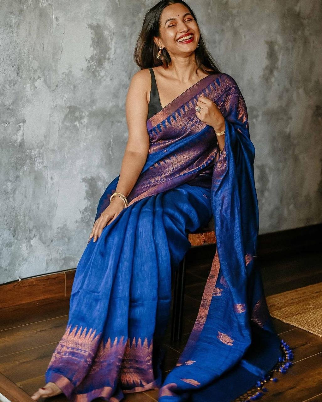 Navy Blue Jacquard Work Soft Lichi Silk Saree